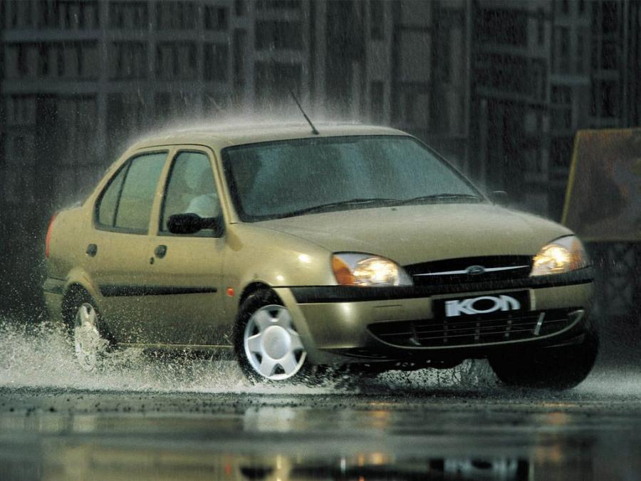  Ford Ikon 2000 года  (фото 6 из 6)